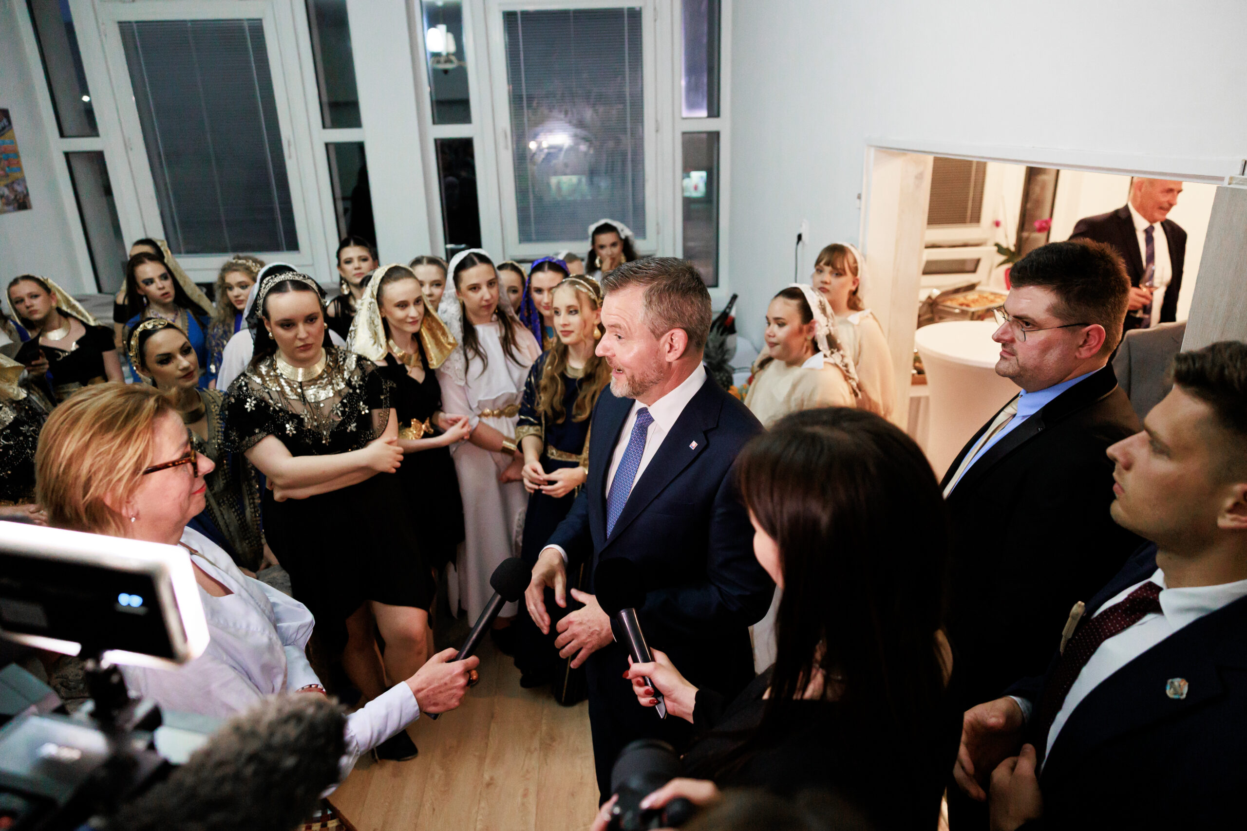 Prezident SR Peter Pellegrini a Dramaťák. Premiéra muzikálu Esther a Salome.
